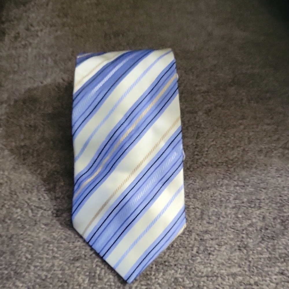 Sophisticated Cream and Blue Striped Necktie